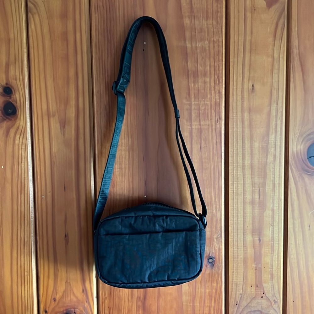BAGGU Cross Body Camera Bag